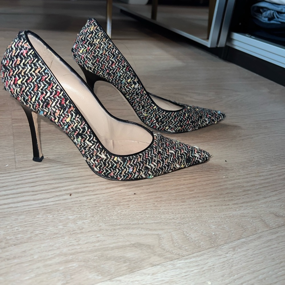 Manolo Blahnik tweed pump